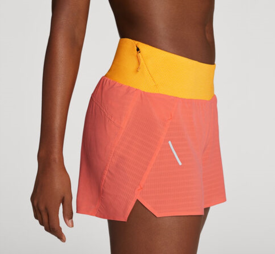 Hoka Glide 4''Short Camellia