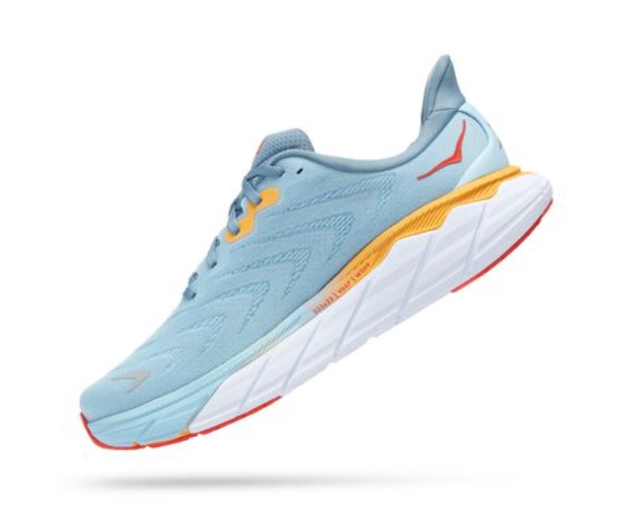 Hoka Arahi 6 Summer Song Mountain Spring